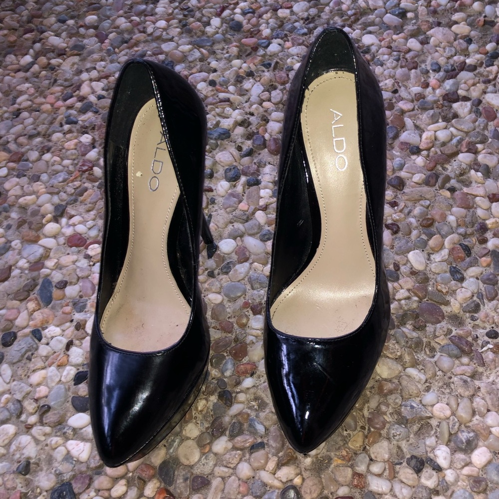 Aldo size 39 black heels